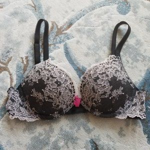 Like 🆕️! Dream Angels black lace bra, 32B